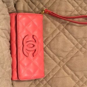 Meet your Posher, Polly